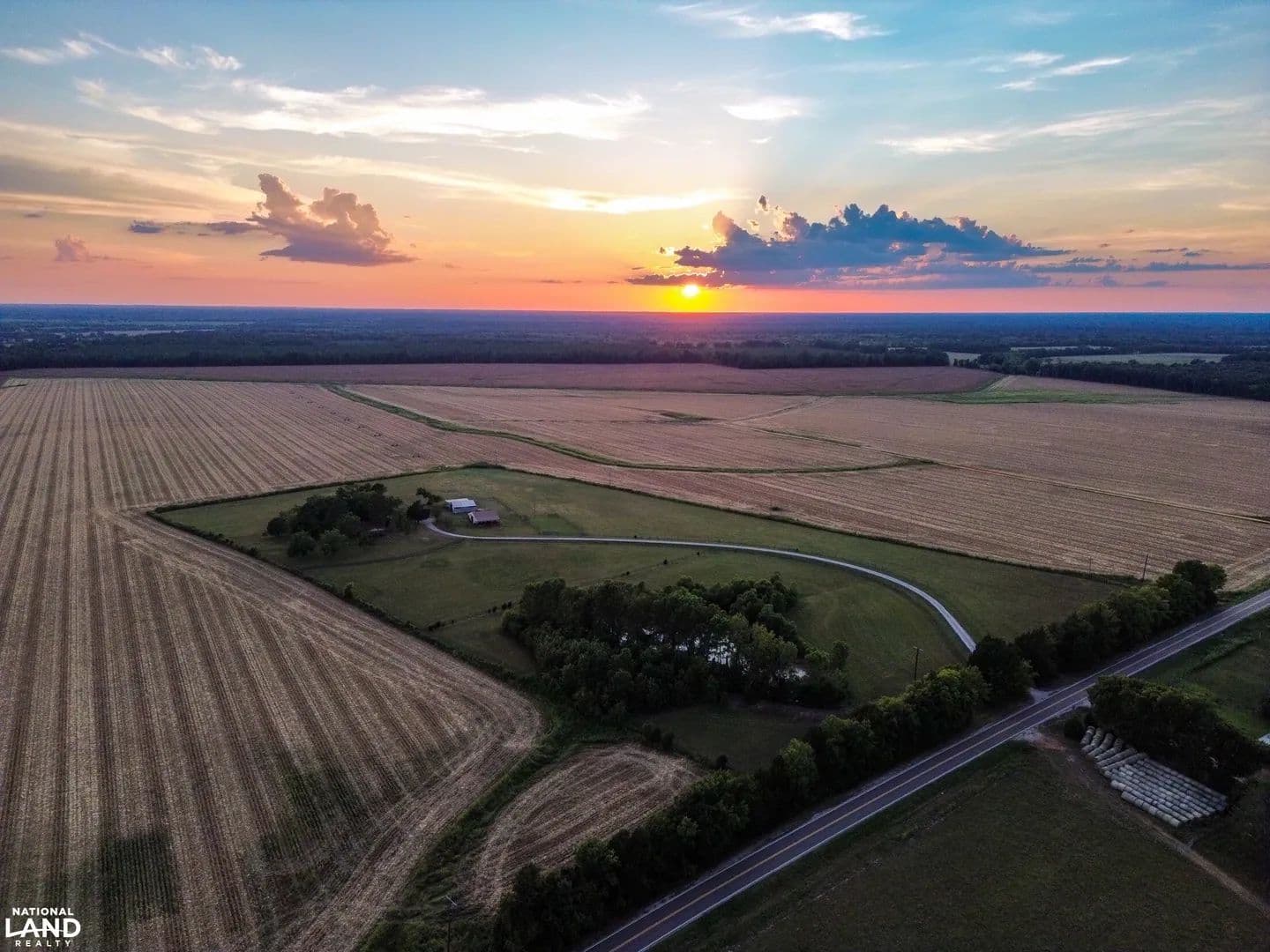 Marion Junction Home and Horse Barn Property - Marion Junction, Alabama, 36759