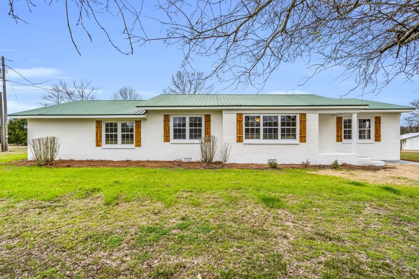 A Home on 35.6 Acres in Noxubee County, MS 