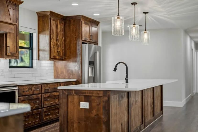 2404 W Commerce St San Saba, TX 76869