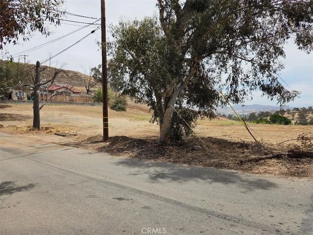 Property from 0 Gunder Avenue - KW - Lake Elsinore, California, 92530