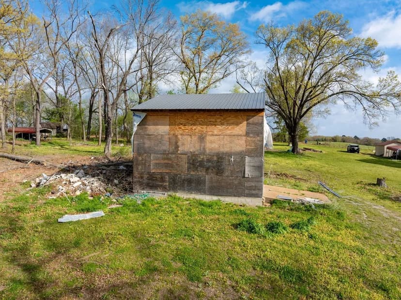 1.79 +/- acres, with water, electric, and septic, Independence county, Batesville, Arkansas