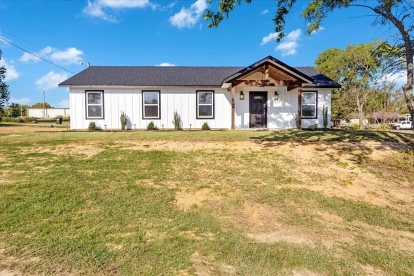 New Construction Home in Fort Towson!