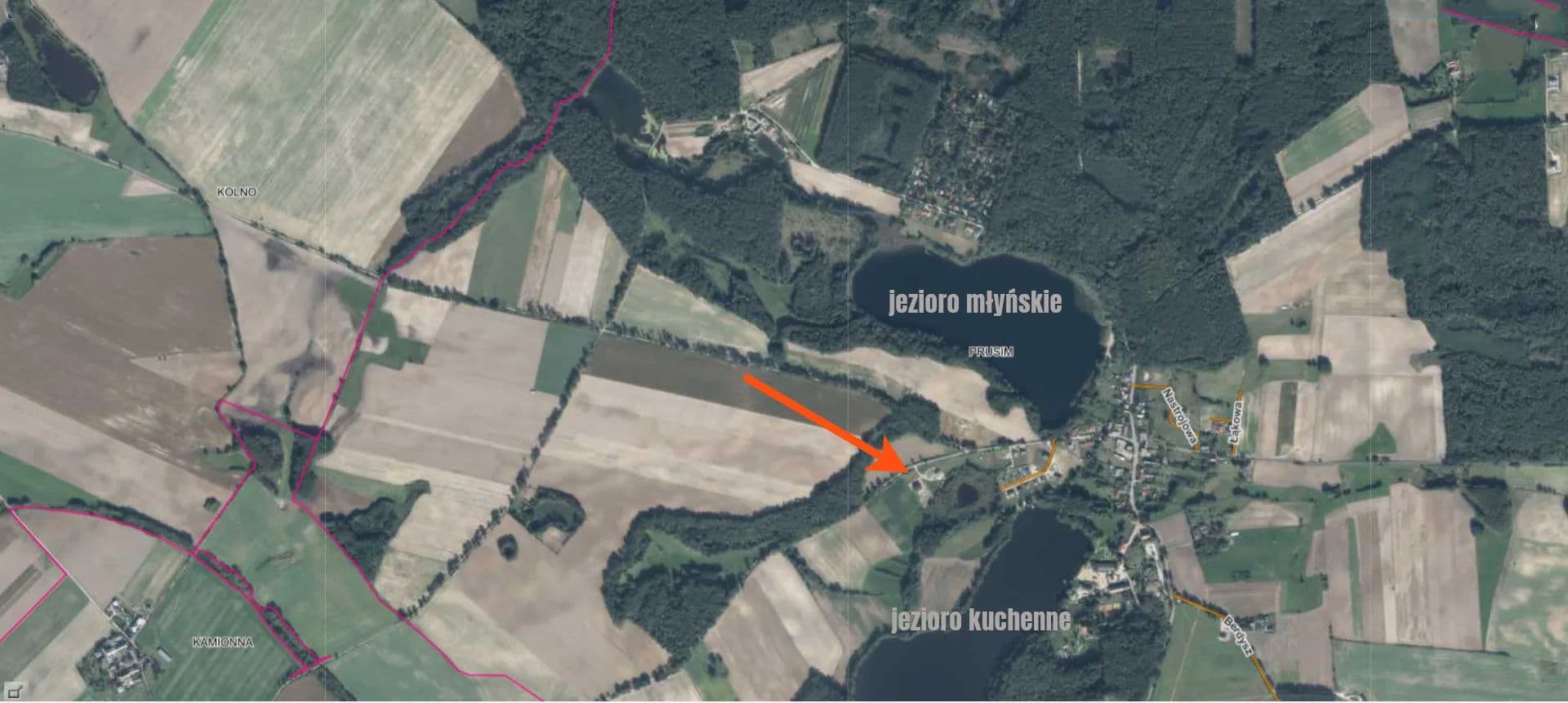 Obszar stu jezior - działka mieszkaniowa - Poland