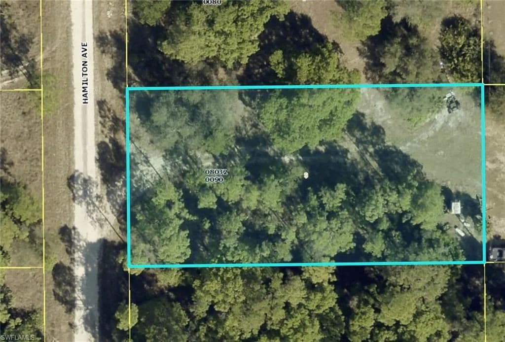 0.5 Acres of Land for Sale in Lehigh Acres, Florida - Lehigh Acres, Florida, 33972