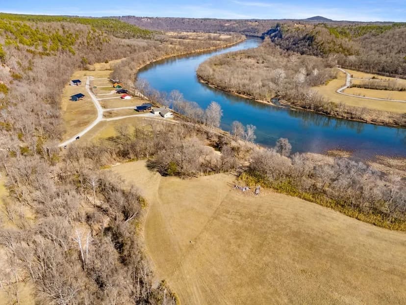 4-Acre White River Creekfront | Hunt & Fish in the Ozarks
