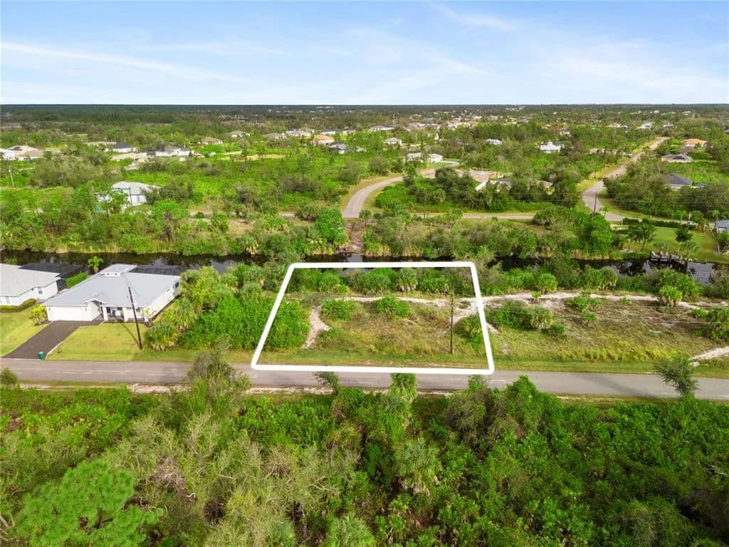 Vacant Land in Port Charlotte - Port Charlotte, Florida, 33981