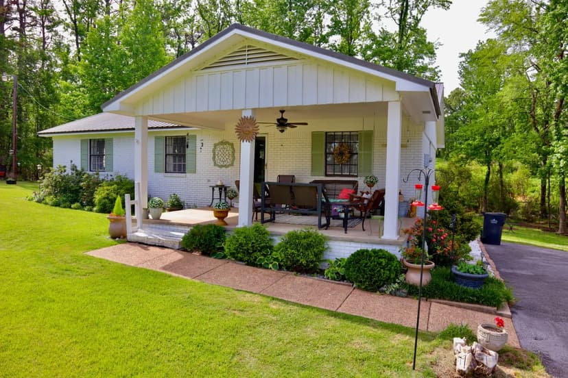 A Home on 3 Acres in Lafayette County, MS