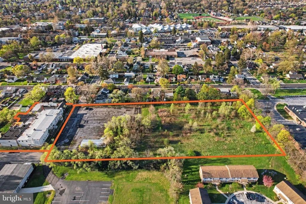 5.34 Acres of Land for Sale in Carlisle, Pennsylvania - Carlisle, Pennsylvania, 17013