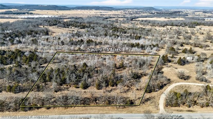 Property from Tract 9 5.3 AC US-26 - KW