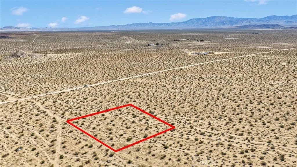 Vacant Land in Lucerne Valley - Lucerne Valley, California, 92356