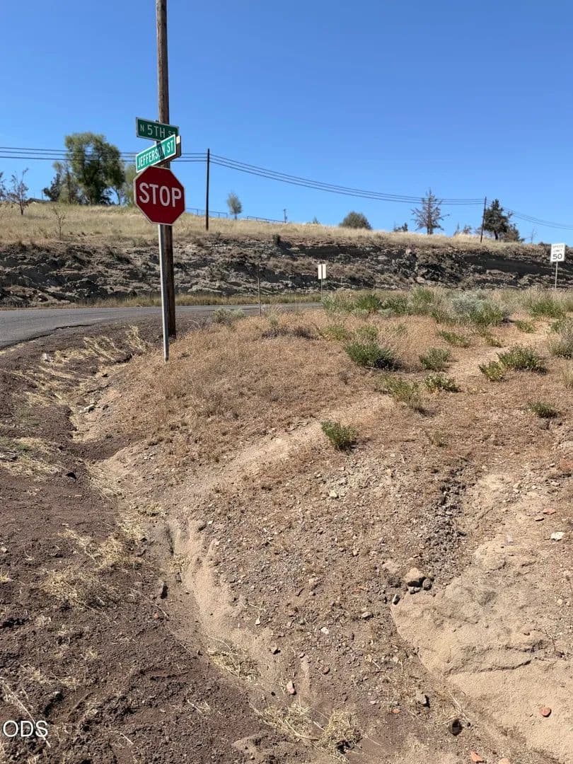 Vacant Land in Madras - Madras, Oregon, 97741