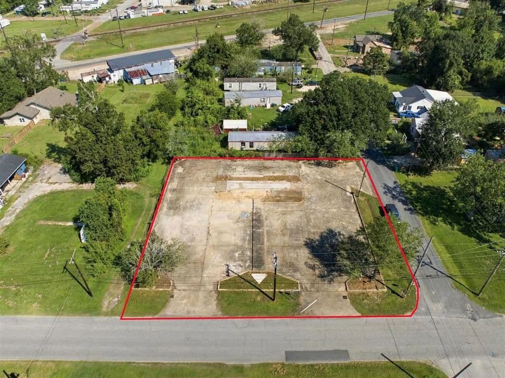 Lots & Land-Other in Vinton - Vinton, Louisiana, 70668