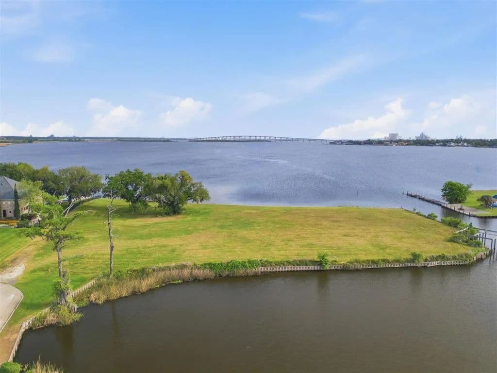 Lots & Land-Other in Lake Charles - Lake Charles, Louisiana, 70605