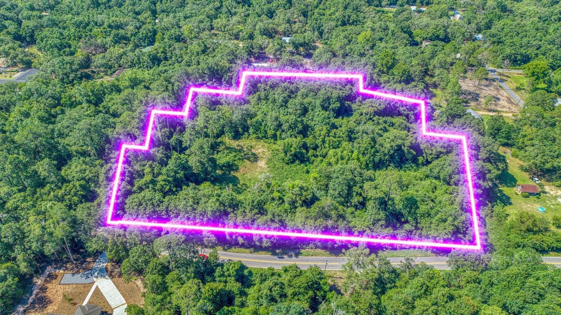 6.99 Acres of Land for Sale in Milton, FL - Milton, Florida, 32583