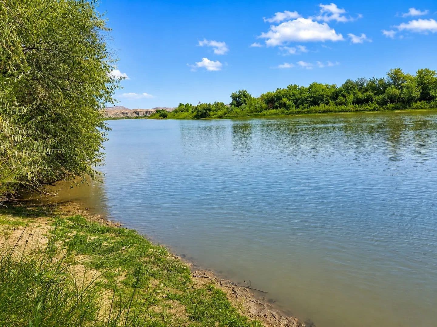 Land -Single Family Acreage in Green River - Green River, Utah, 84525