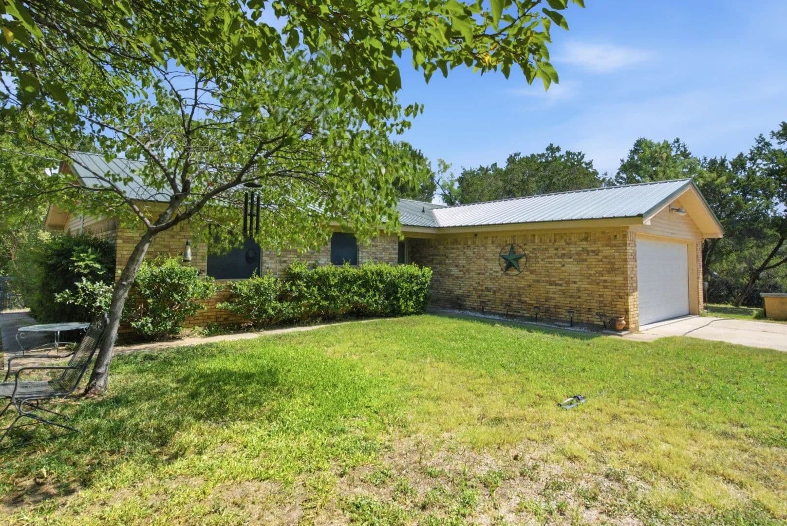 135 Indian Mountain Court, Granbury, Texas 76048 - Granbury, Texas, 76048
