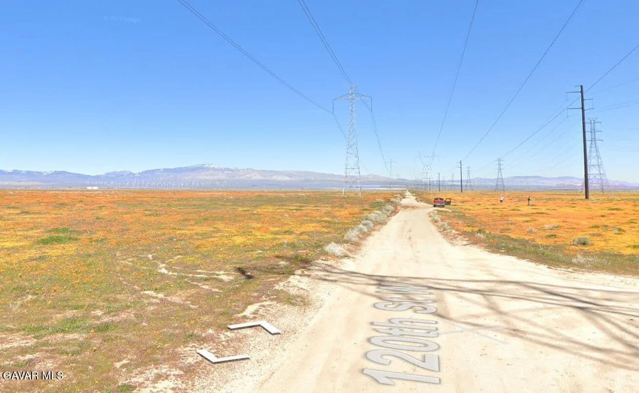 Property from W Cor 120 Stw Vic Avenue ## C14 - KW - Lancaster, California, 93536