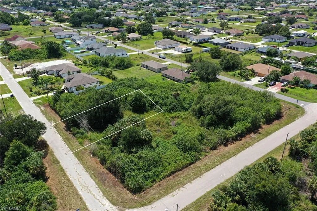 Vacant Land in Lehigh Acres - Lehigh Acres, Florida, 33976