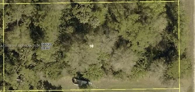 Property from 913 E Acacia Ave - KW - Lehigh Acres, Florida, 33972