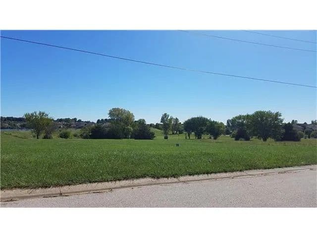 Property from 515 Silver Top Lane - KW - Raymore, Missouri, 64083
