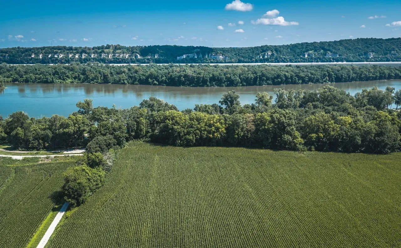 Marina Bluffs C1 - Portage Des Sioux, Missouri, 63373