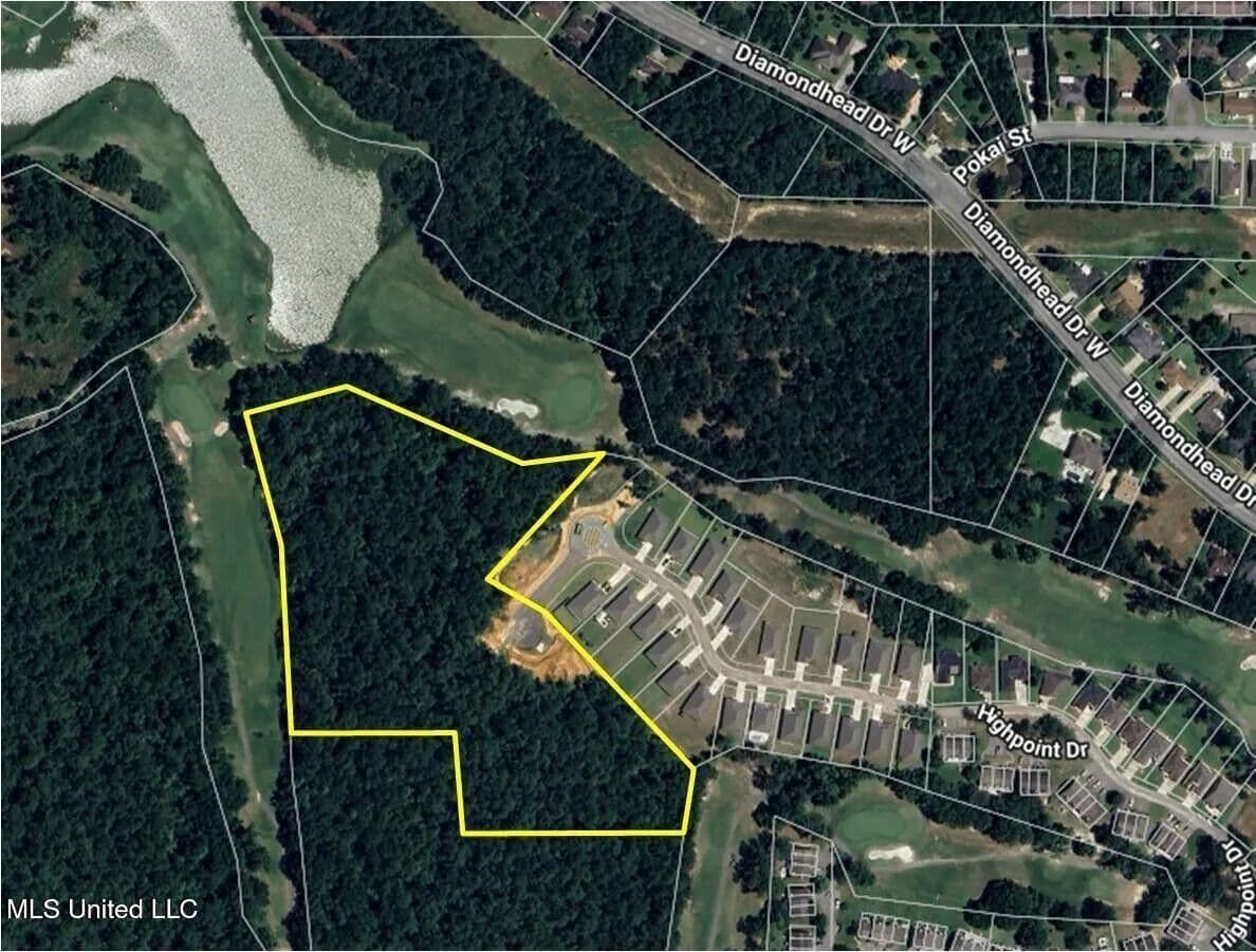 Vacant Land in Diamondhead - Diamondhead, Mississippi, 39525