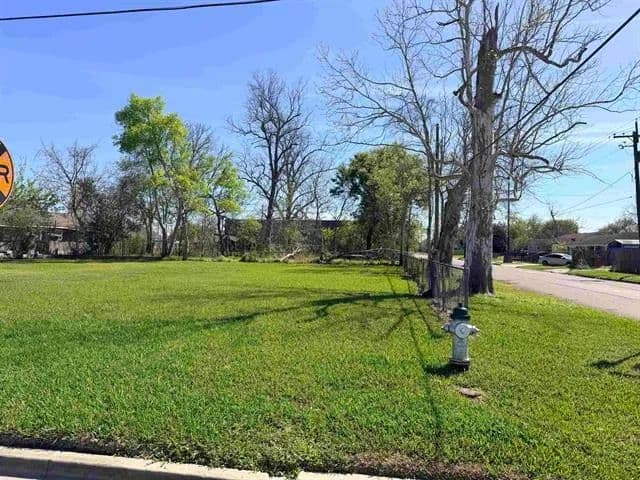 Lots & Land-Other in Beaumont - Beaumont, Texas, 77701