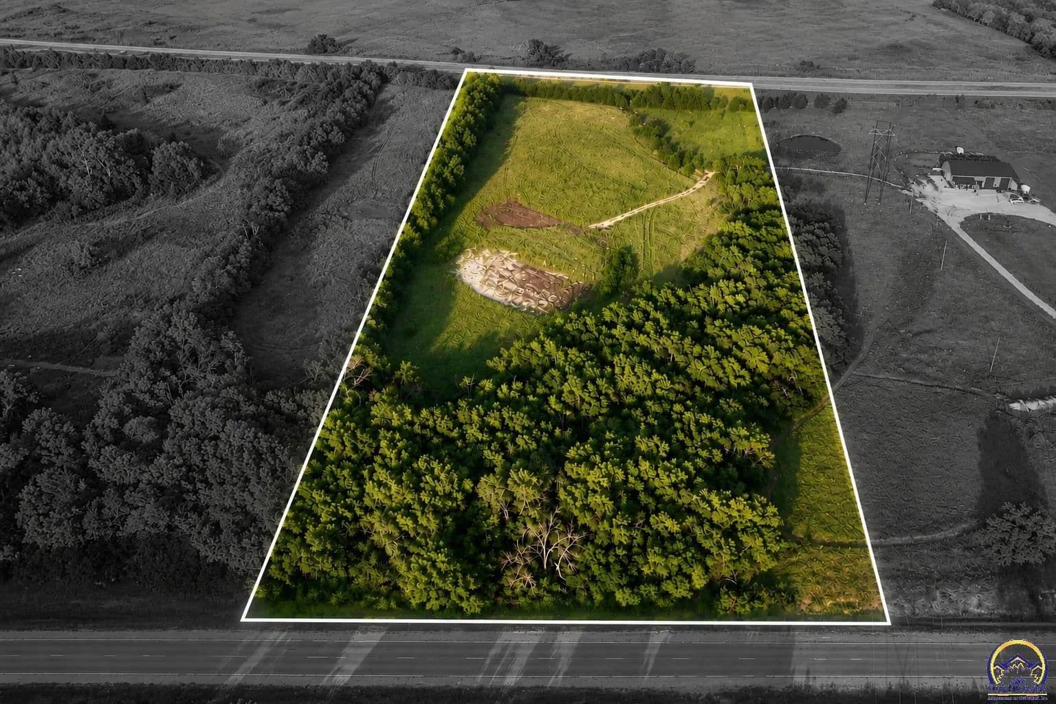 13.31 Acres of Land for Sale in Wakarusa, KS - Wakarusa, Kansas, 66546