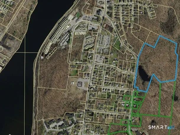 Lots & Land-Other in Norwich - Norwich, Connecticut, 06360