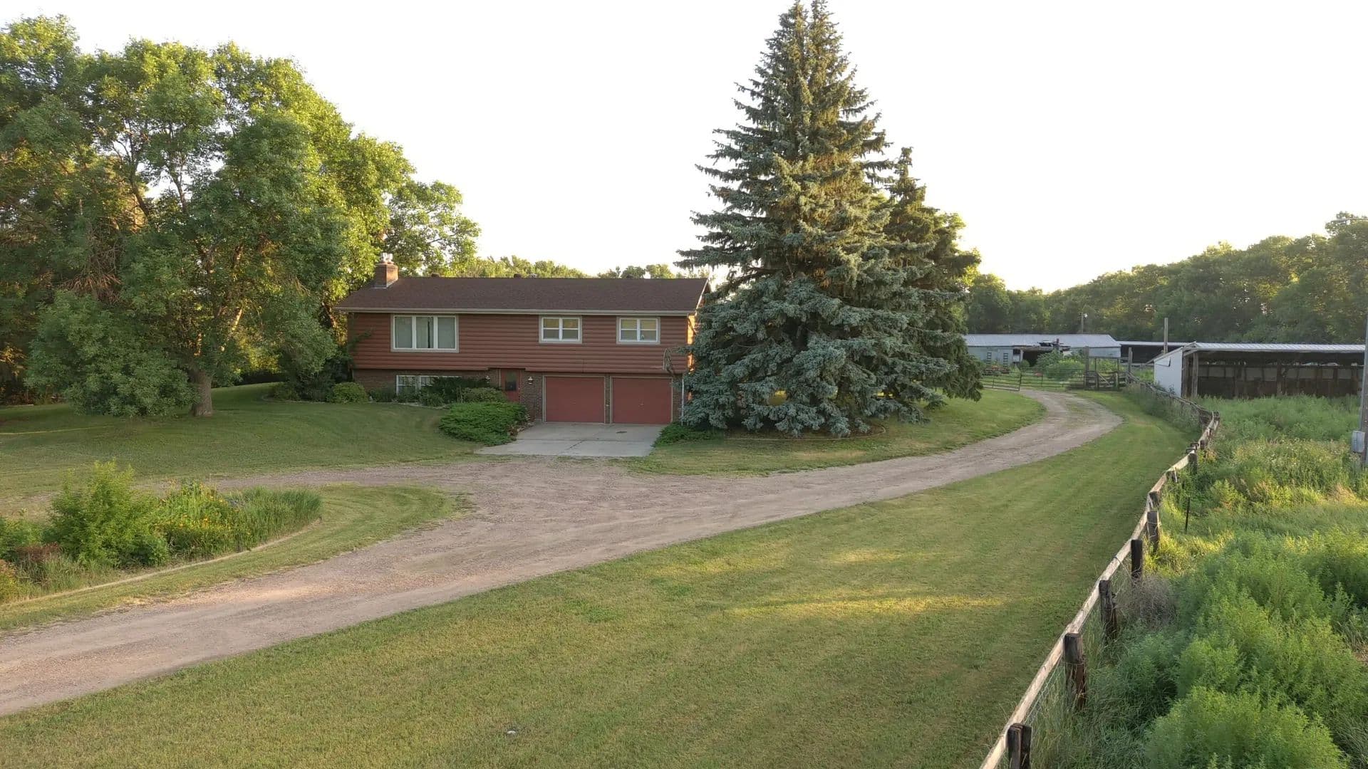38452 129th St Aberdeen, SD 57401 - Aberdeen, South Dakota, 57401