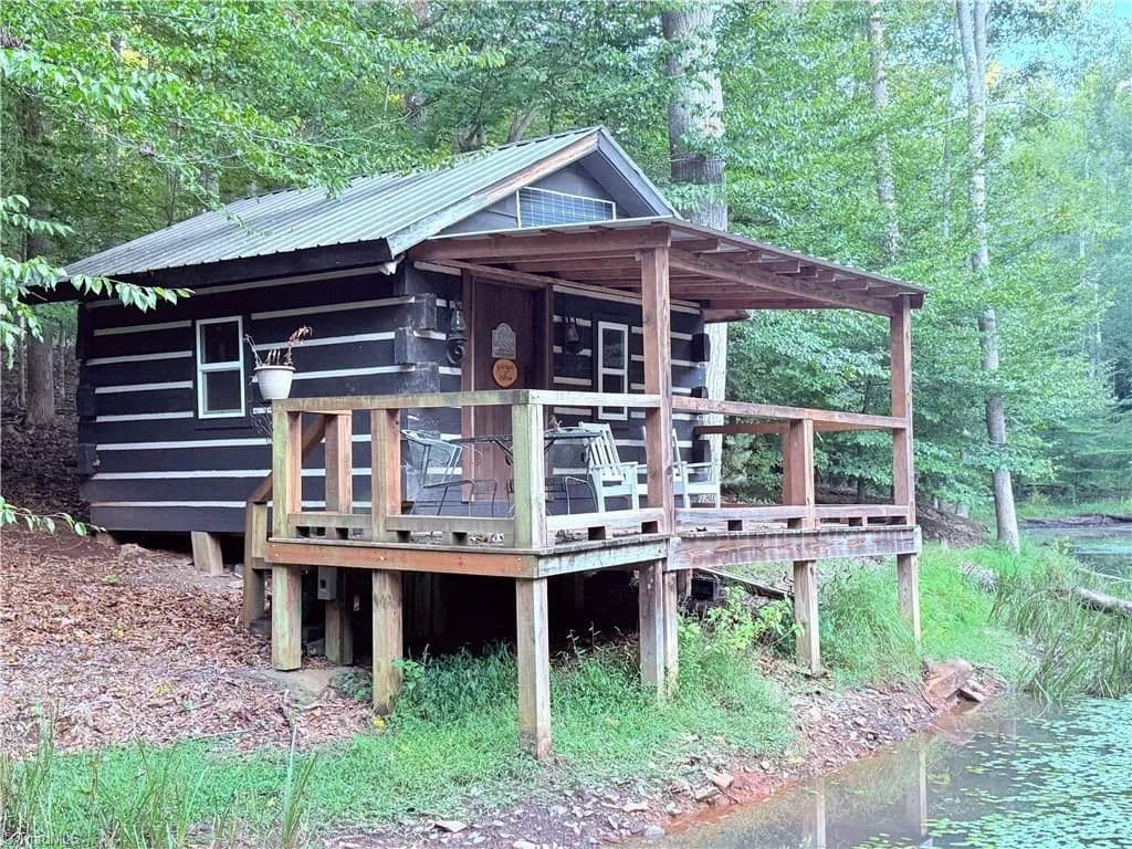 Land -Single Family Acreage in Danbury - Danbury, North Carolina, 27016