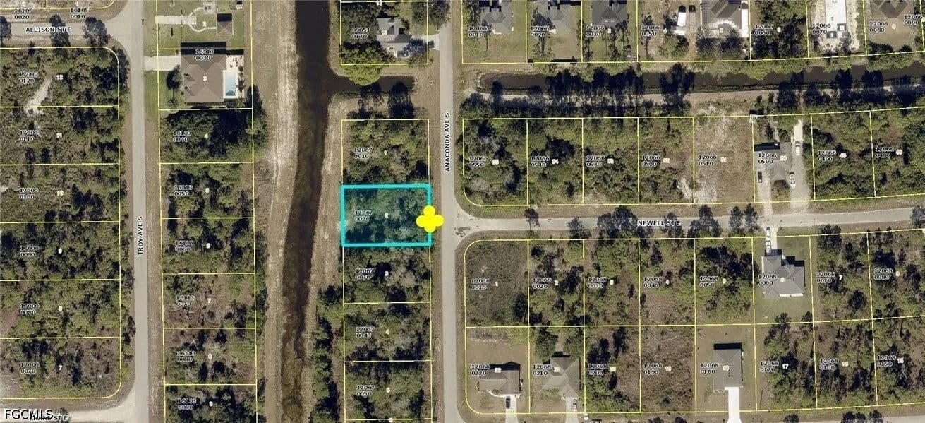 Lots & Land-Other in Lehigh Acres - Lehigh Acres, Florida, 33974