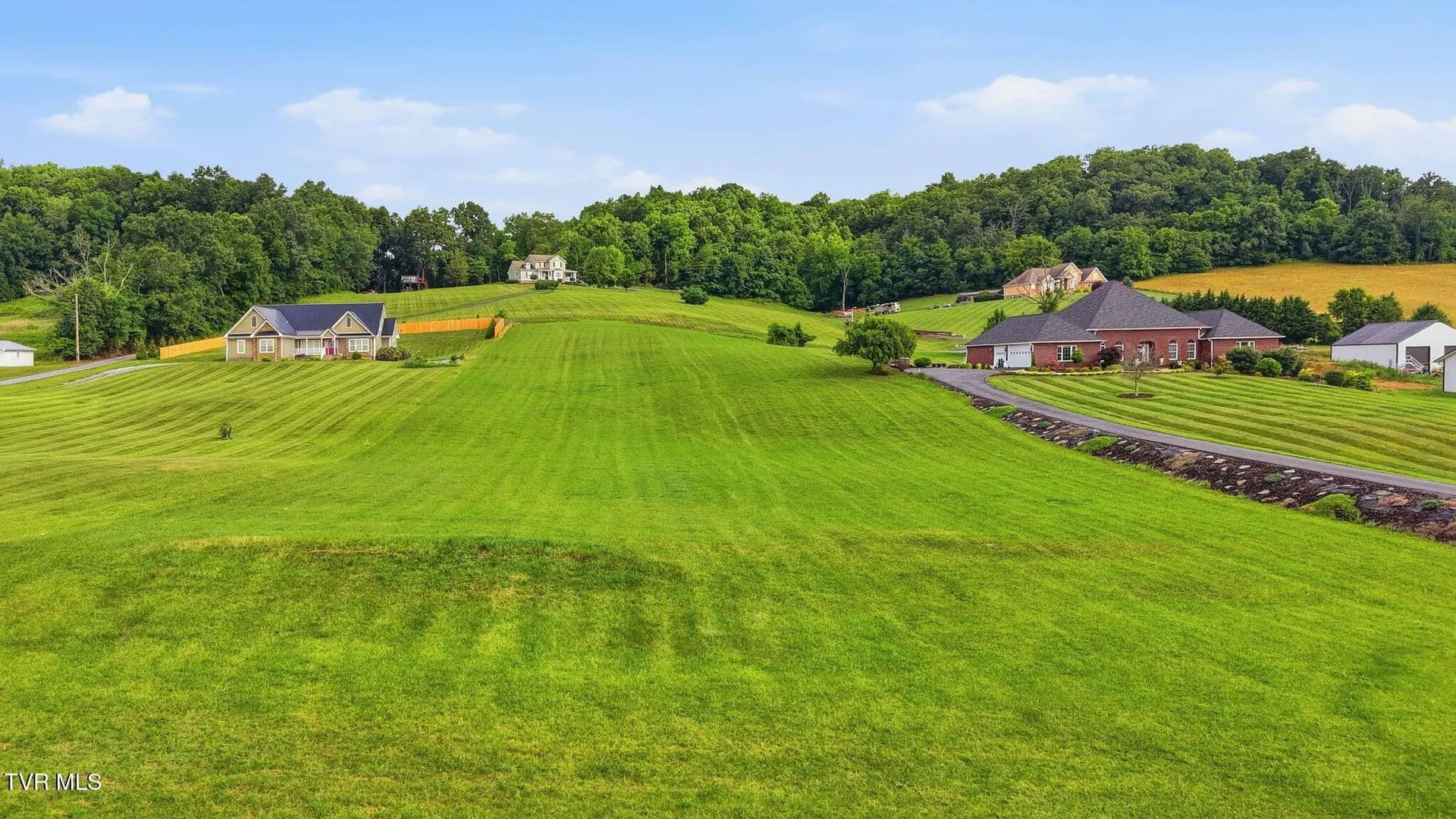 2.11 Acres of Land for Sale in Abingdon, VA - Abingdon, Virginia, 24211