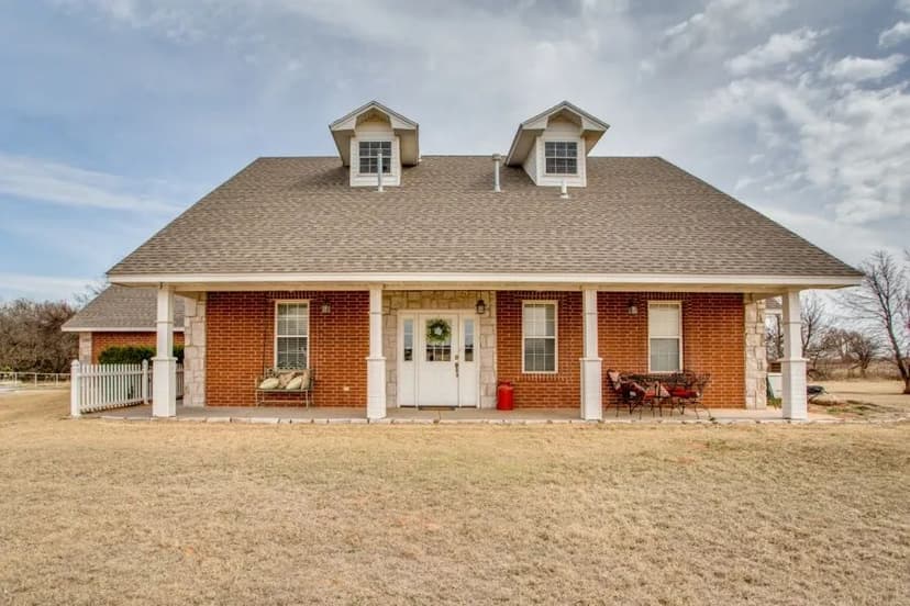 Country Home on 15± Acres