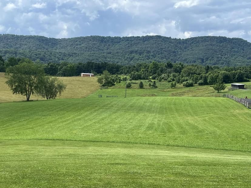 Lots & Land-Other in Lewisburg