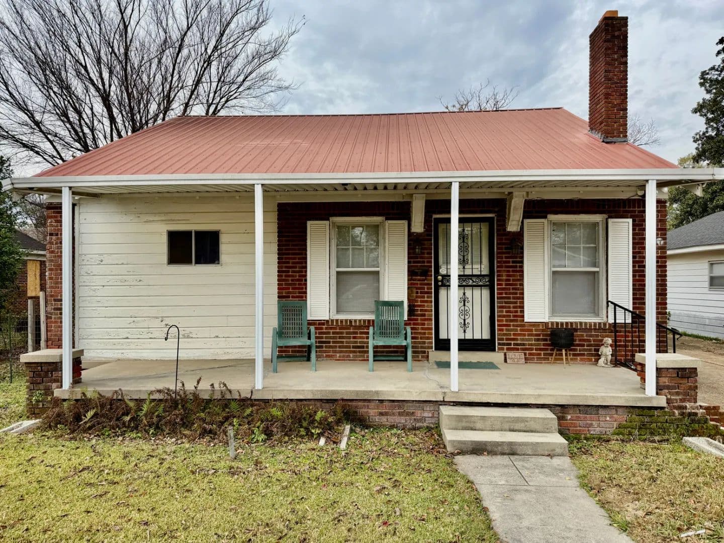 Home in Coahoma County at 813 Cuyahoga Street in Clarksdale, MS - Clarksdale, Mississippi, 38614
