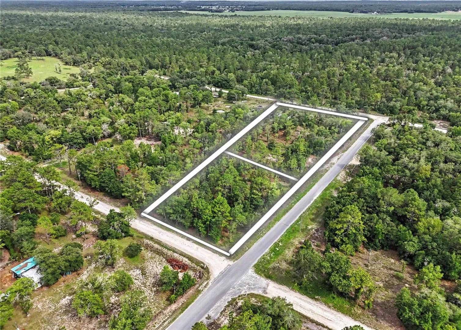 2.6 Acres of Land for Sale in Morriston, Florida - Morriston, Florida, 32668