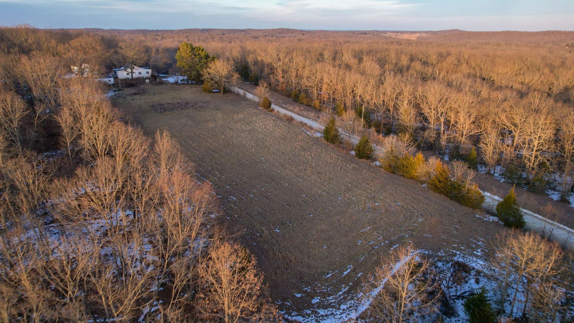 Double Draw Farm - Willow Springs, Missouri, 65793