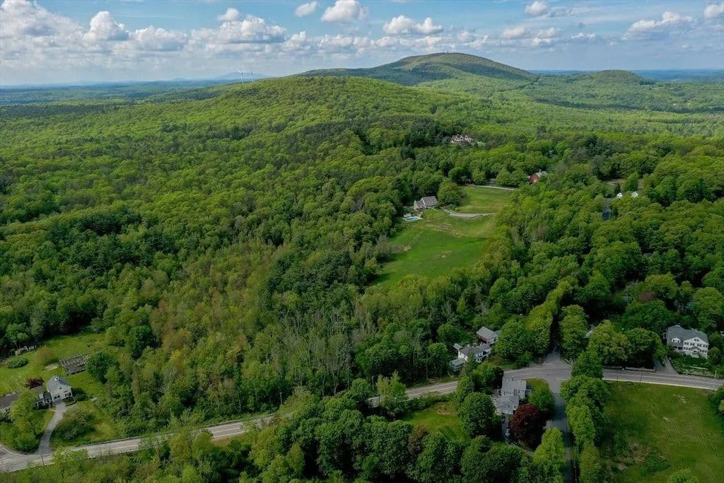 Lots & Land-Other in Princeton - Princeton, Massachusetts, 01541