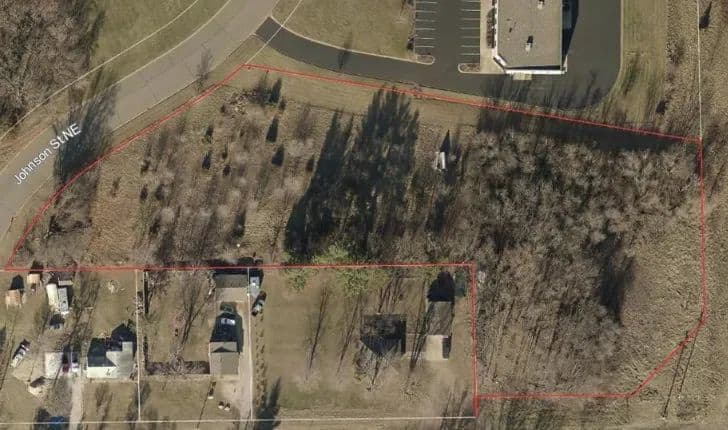 Property from xxxxx Johnson Street NE - KW