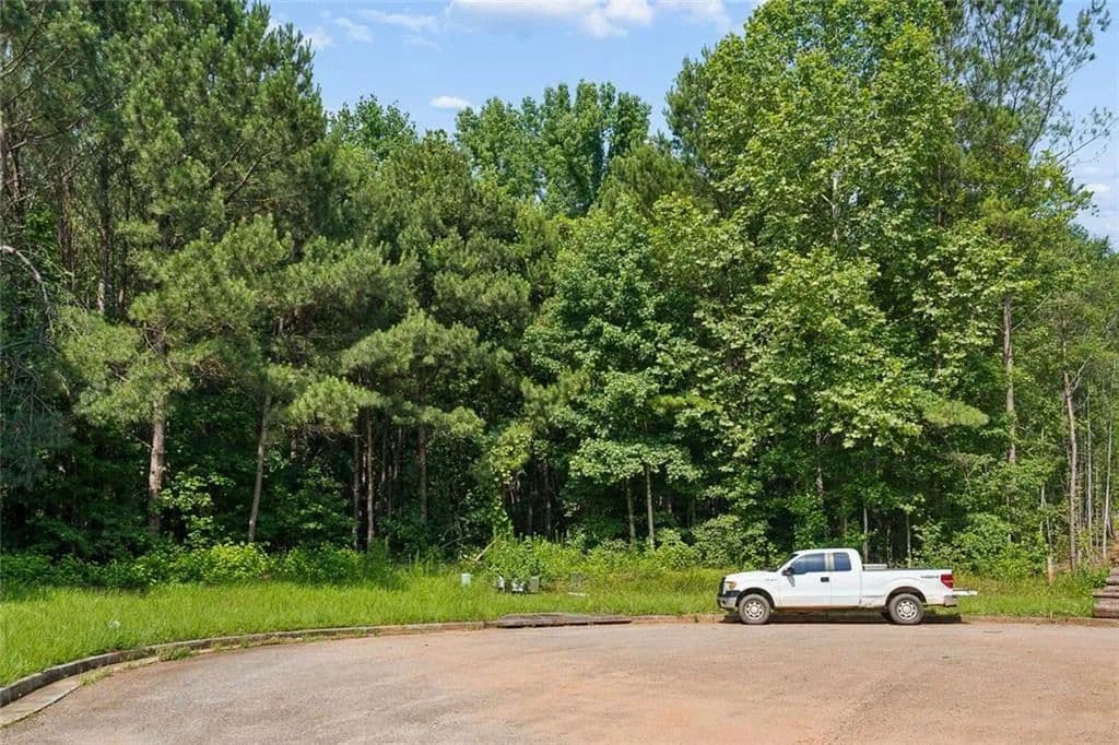 1.9 Acres of Land for Sale in Griffin, Georgia - Griffin, Georgia, 30223