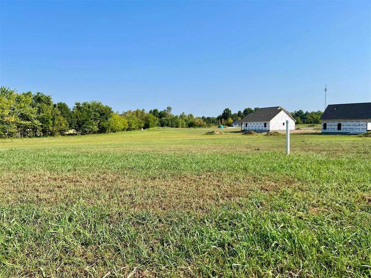 Lots & Land-Other in Franklin - Franklin, Kentucky, 42134