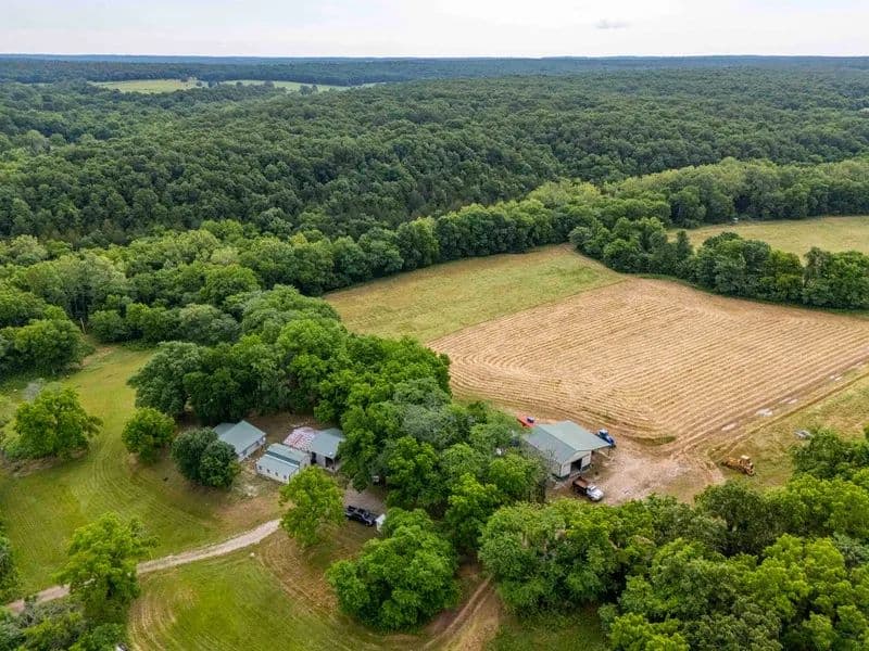 Ozark Wildlife Retreat with a Cabin, Workshop & Premier Hunting– Wright County - Hartville, Missouri, 65667