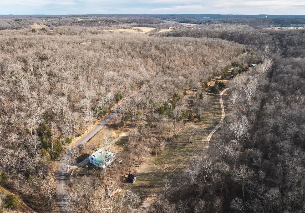 Meramec Farmhouse - Cuba, Missouri, 65453