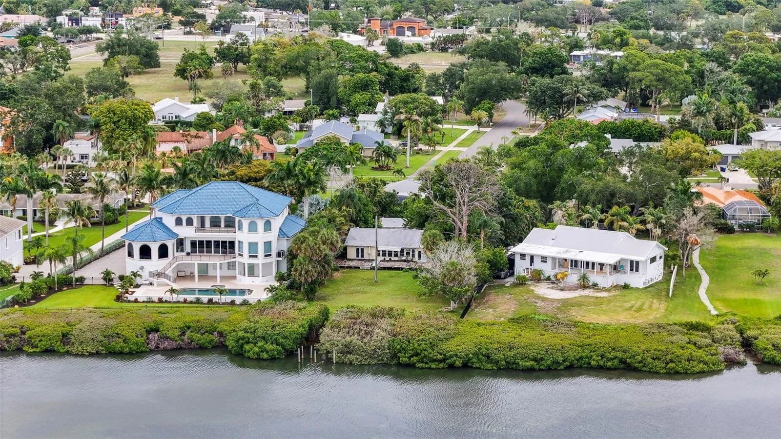 Property from 7538 WESTMORELAND DRIVE - KW - Sarasota, Florida, 34243