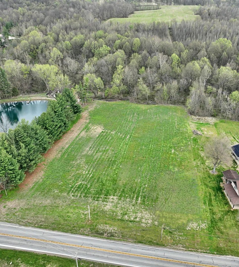 Vacant Land (10+ Acres) in Jasper - Jasper, Indiana, 47546