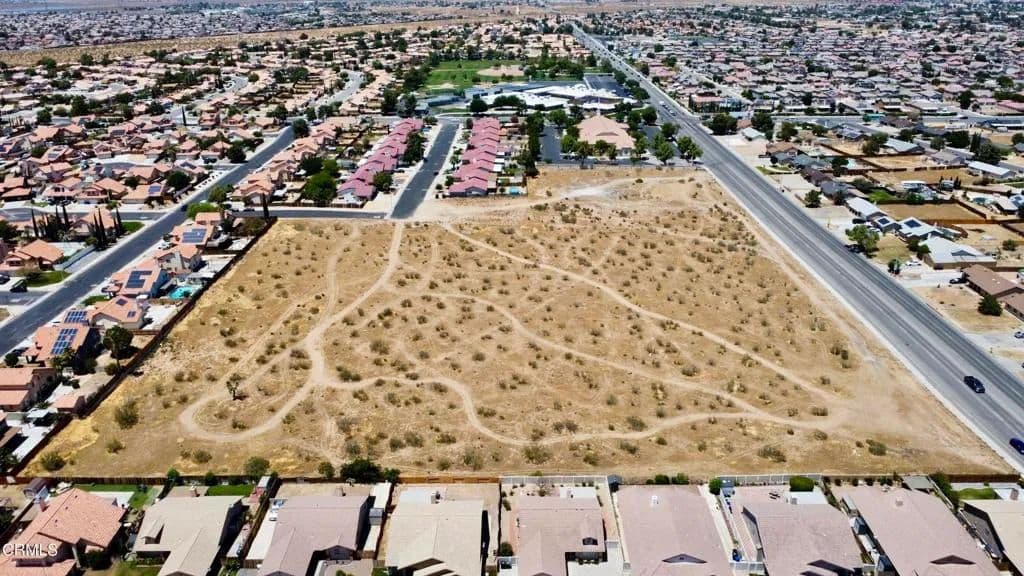 10 Acres of Land for Sale in Victorville, CA - Victorville, California, 92392