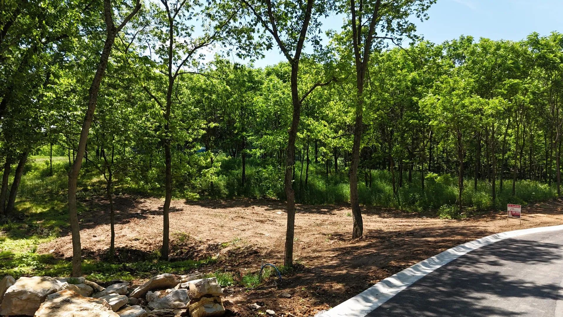 1.06 Acres of Land for Sale in Richmond, KY - Richmond, Kentucky, 40475