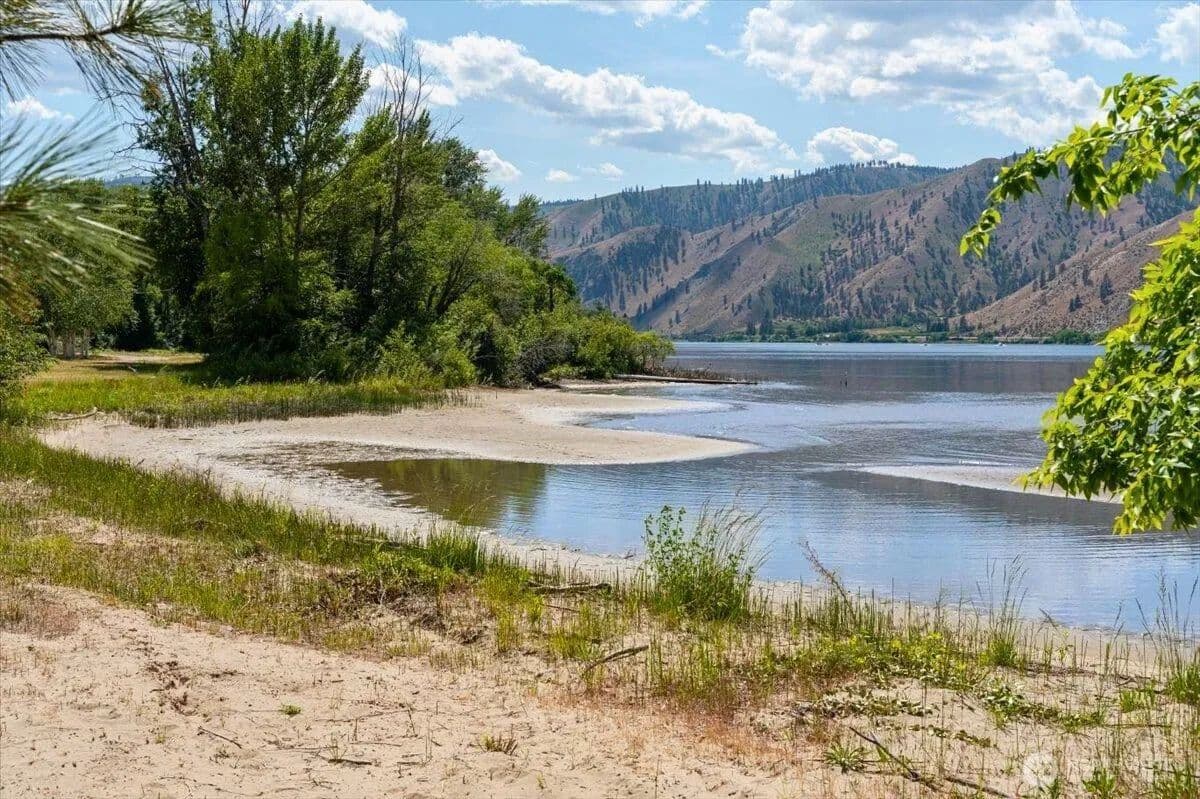 6.09 Acres of Land for Sale in Orondo, WA - Orondo, Washington, 98843