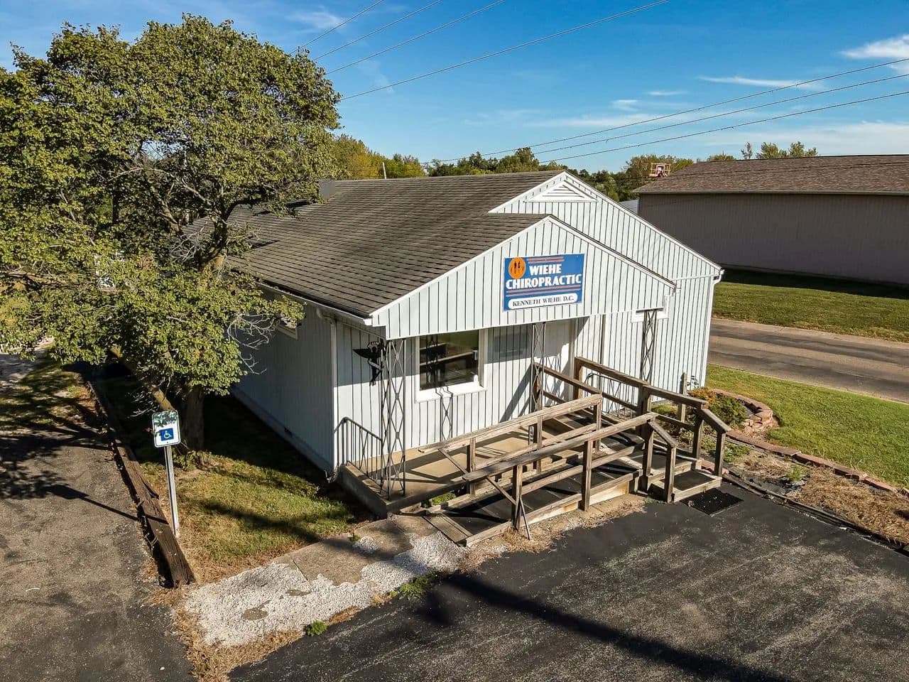 Commercial Space in Paris, IL - Paris, Illinois, 61944